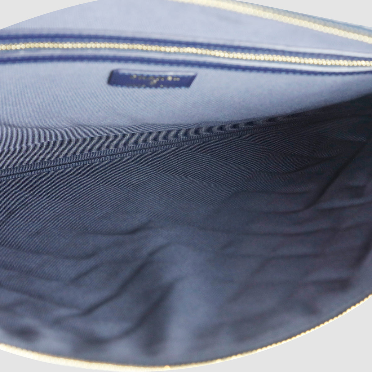 Large Classic Caviar Clutch Bag A82552