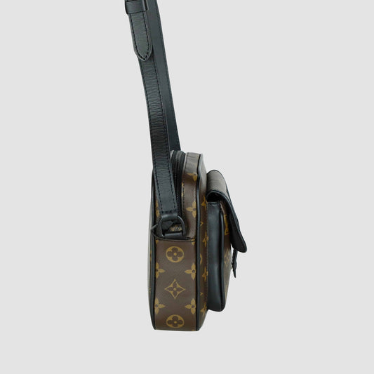 Monogram Christopher Wearable Wallet Crossbody Bag M69404
