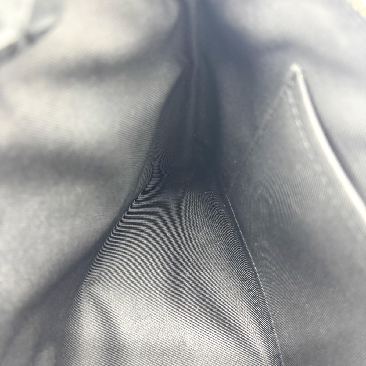 Louis Vuitton Pochette Discovery Monogram Eclipse