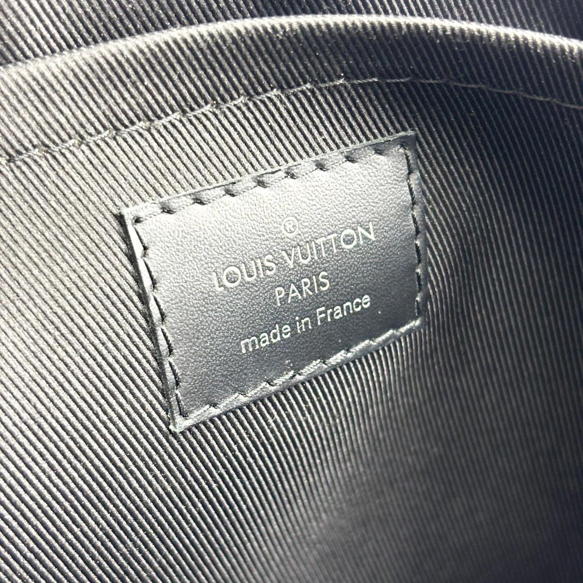 Louis Vuitton Pochette Discovery Monogram Eclipse