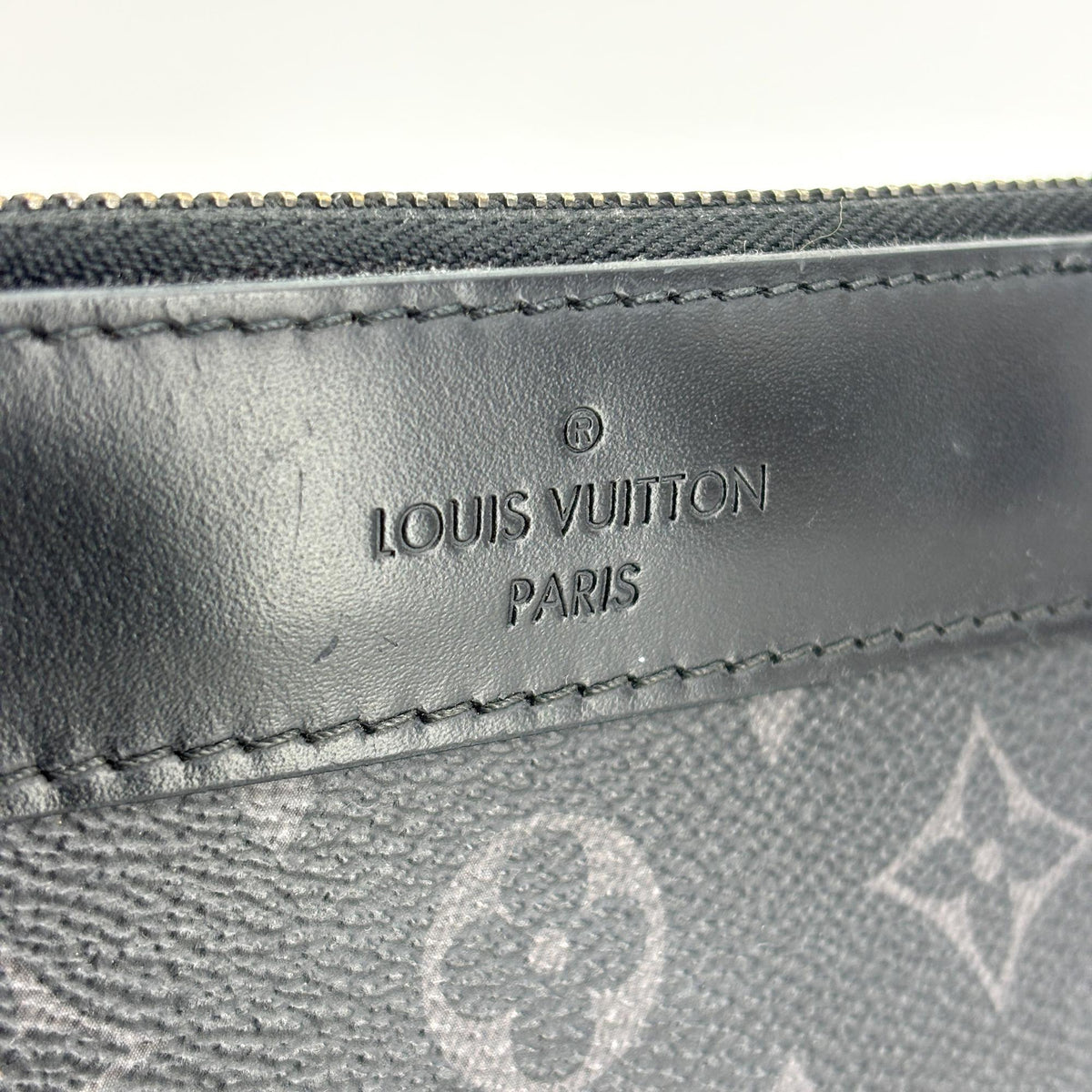 Louis Vuitton Pochette Discovery Monogram Eclipse