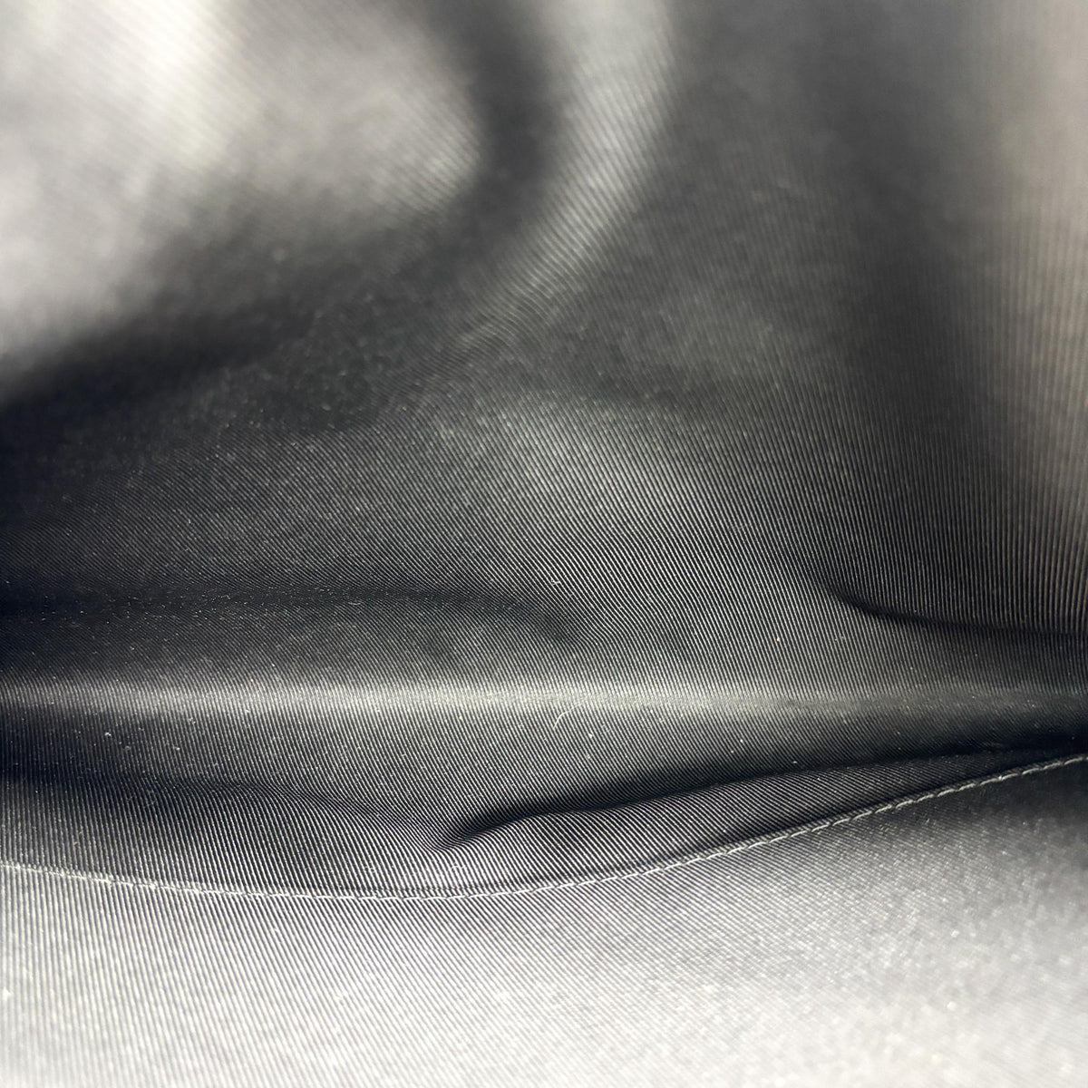 Louis Vuitton Pochette Discovery Monogram Eclipse