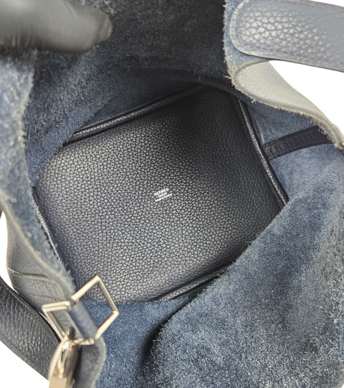 Hermès Picotan 22 Navy with Silver-Toned D-Stamp