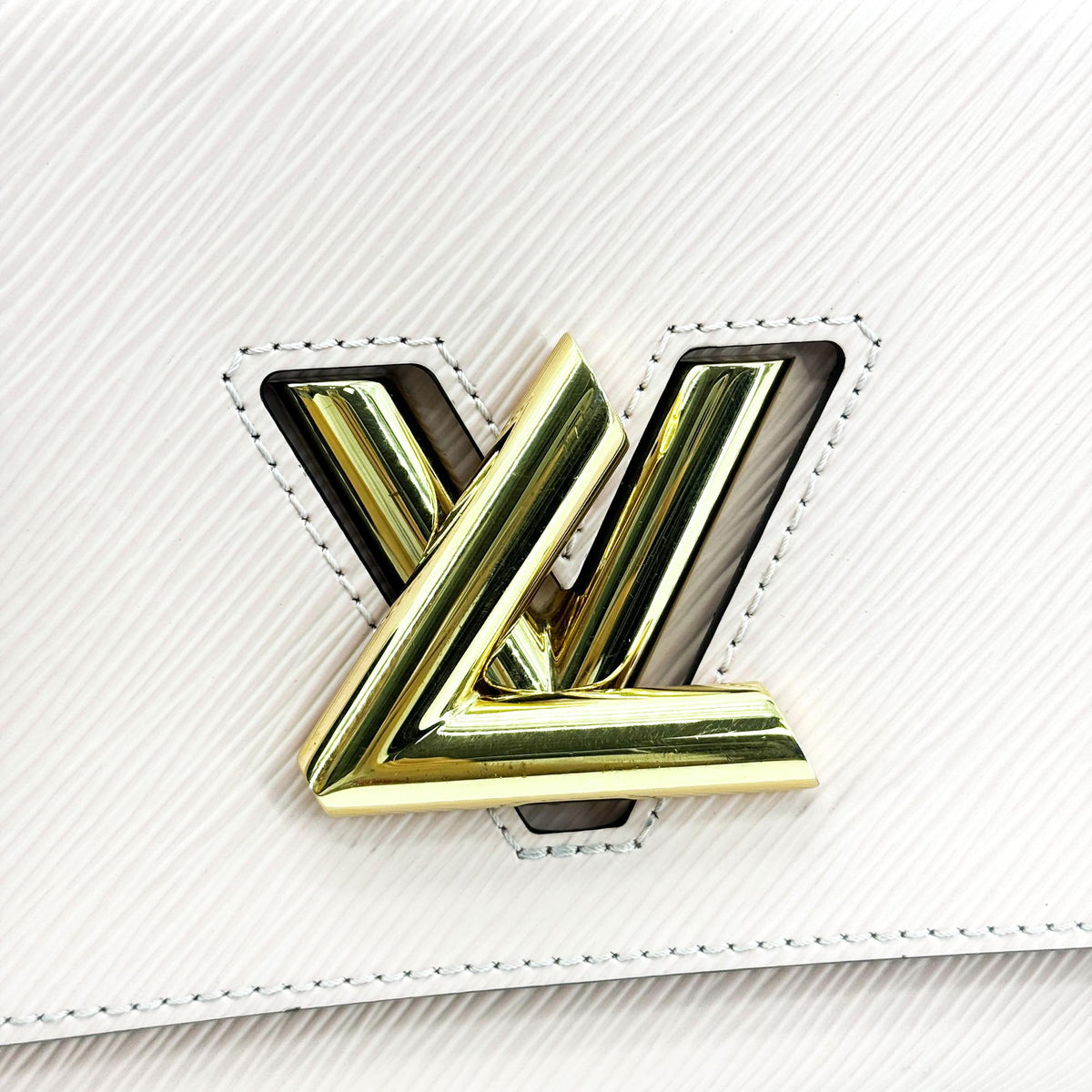 Louis Vuitton Epi Twist PM Pink Gold Hardware