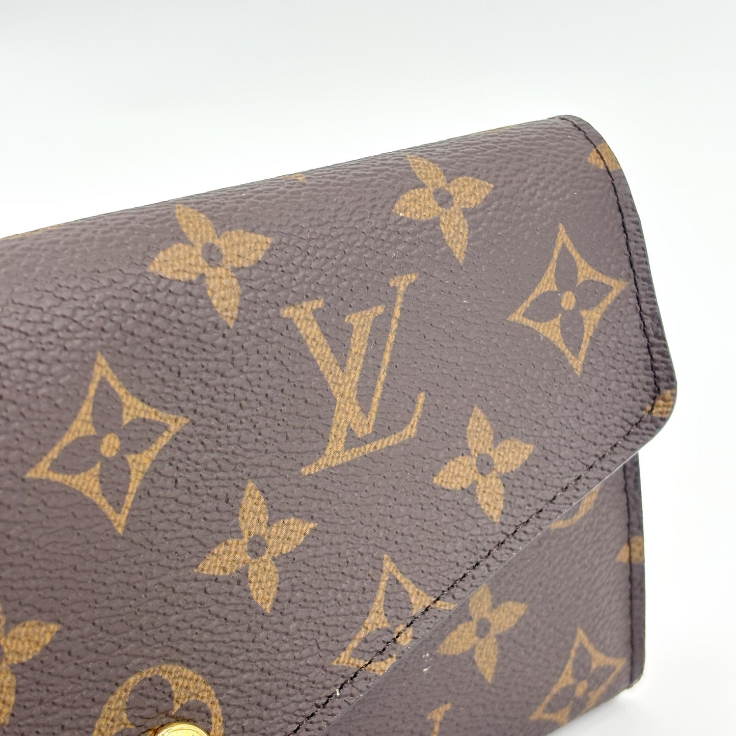Louis Vuitton Monogram Sarah Wallet