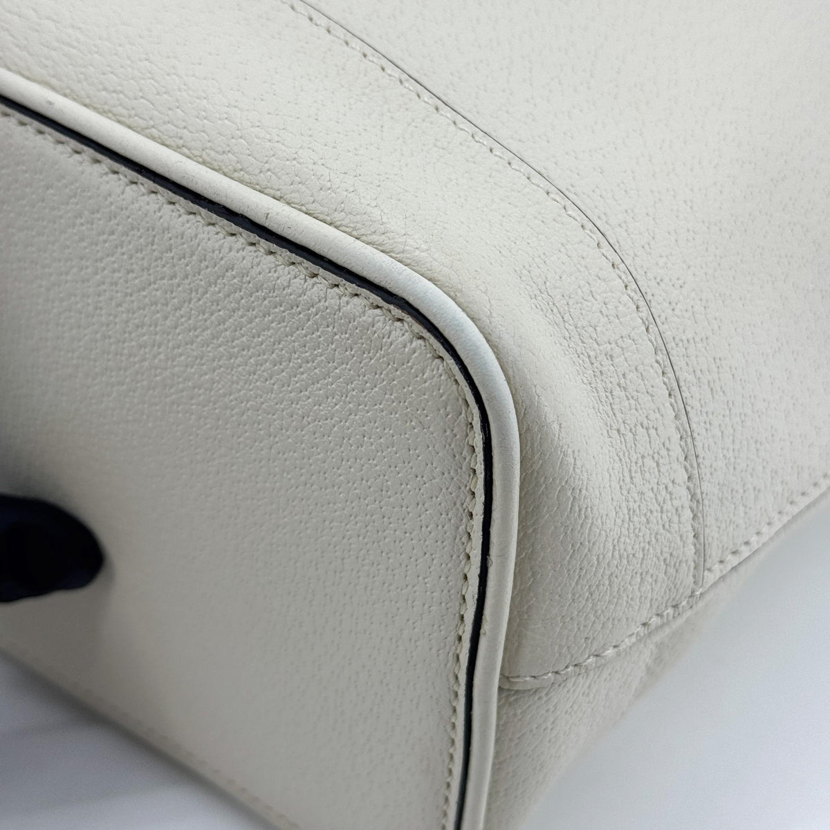 Gucci Double G Medium Leather Tote Bag Ecru