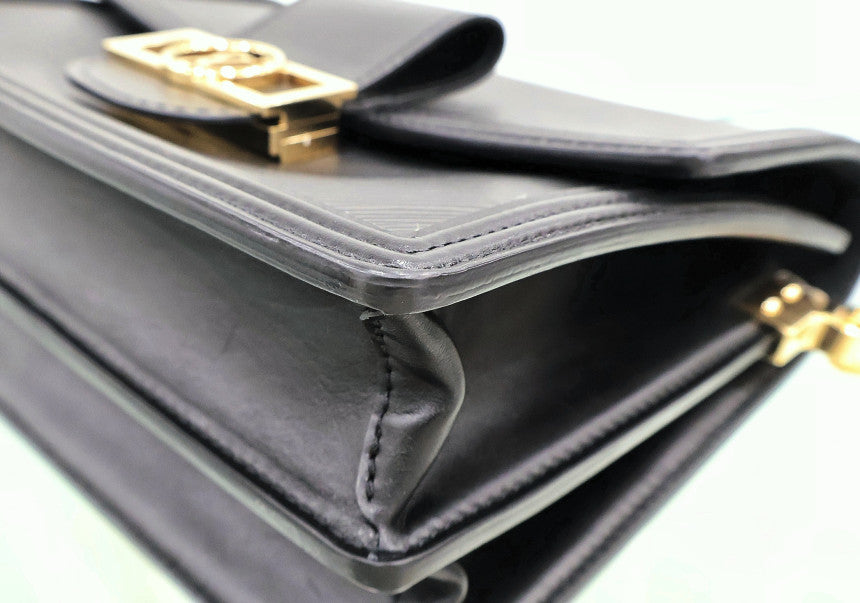 Dauphine Epi MM Black Shoulder Bag M56141