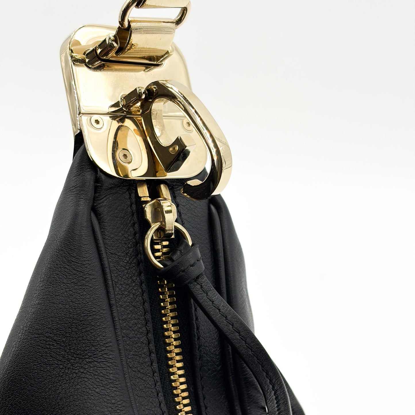 Gucci Attache black shoulder bag