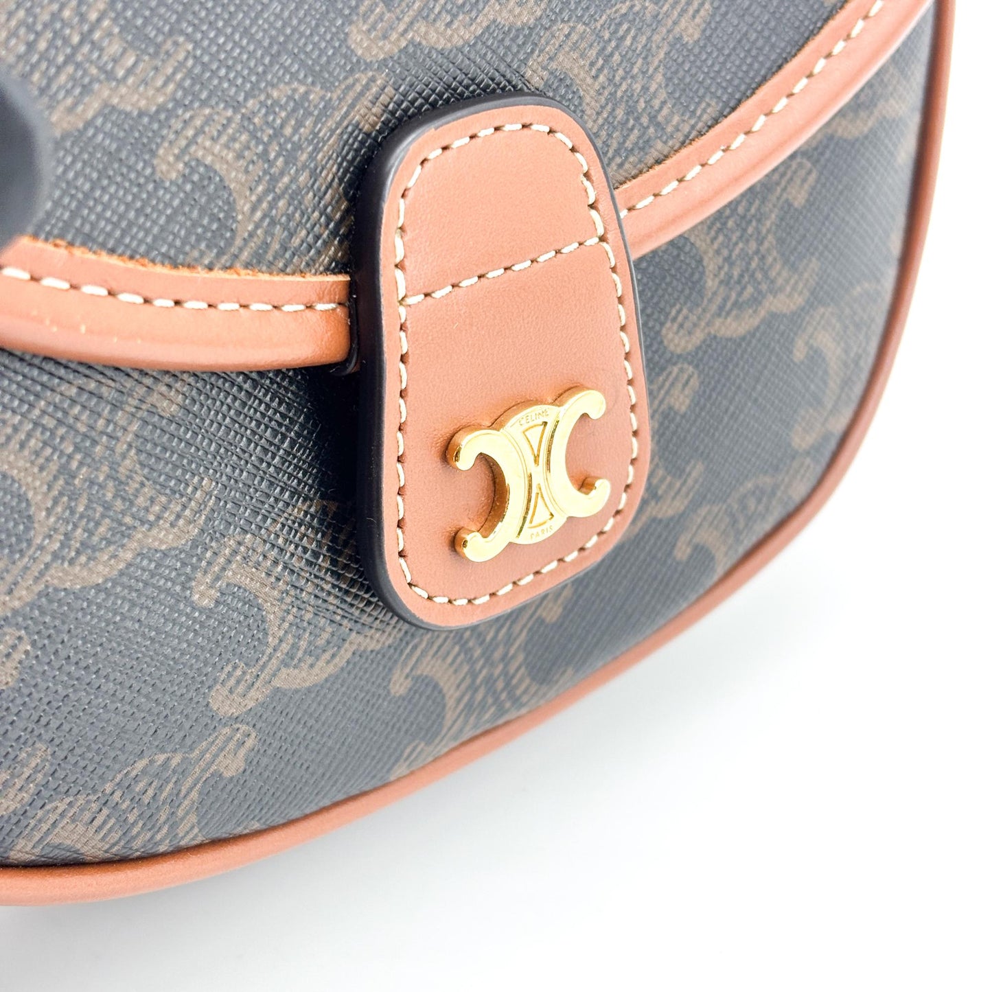 Celine Triomphe Canvas Tin Besace Dos Tan