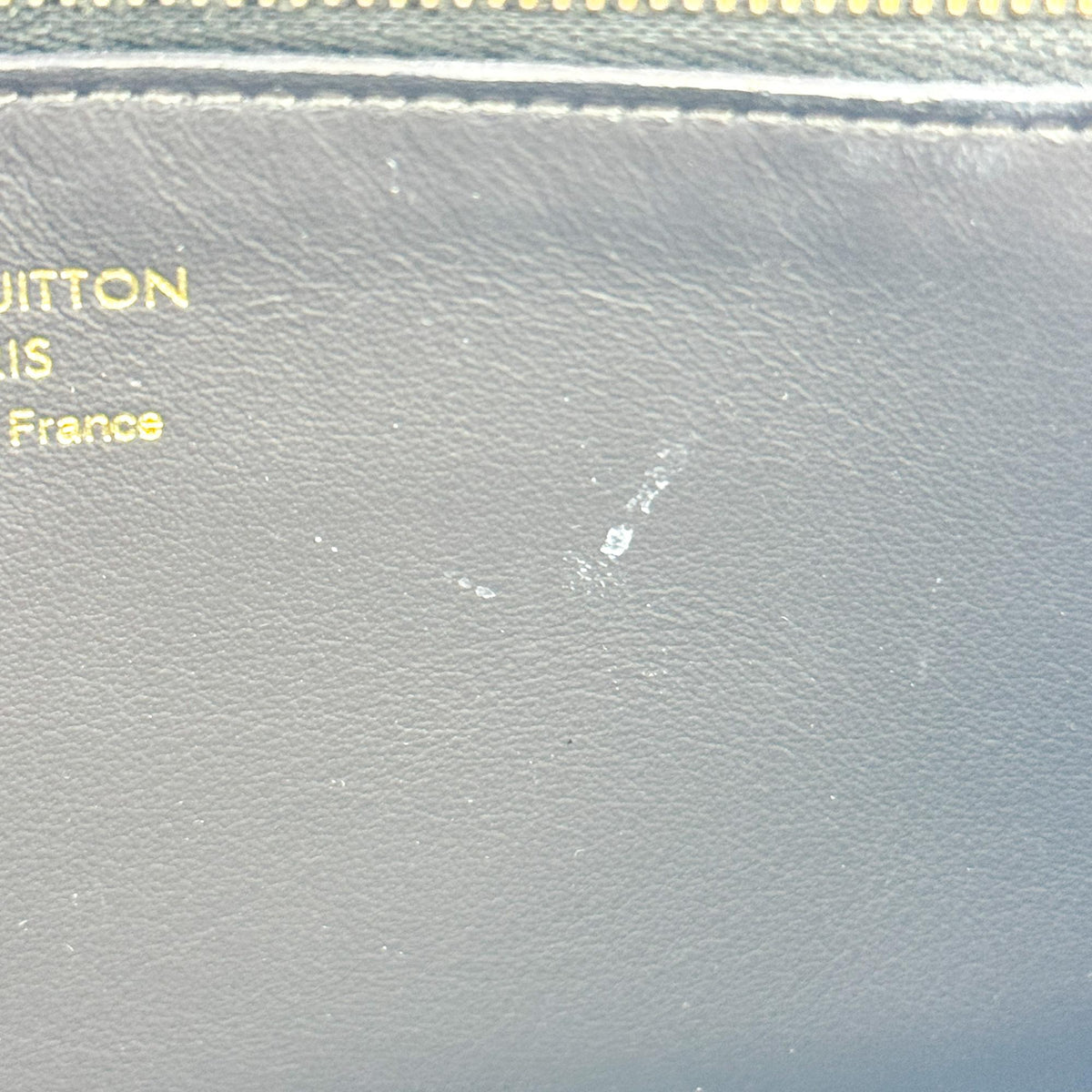 Louis Vuitton Capucines long wallet