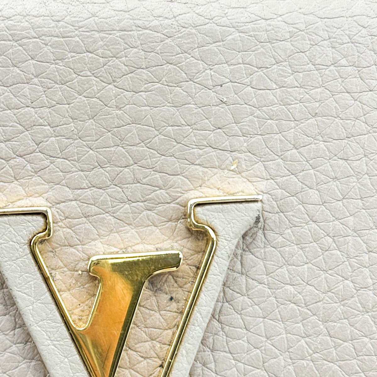 Louis Vuitton Capucines long wallet