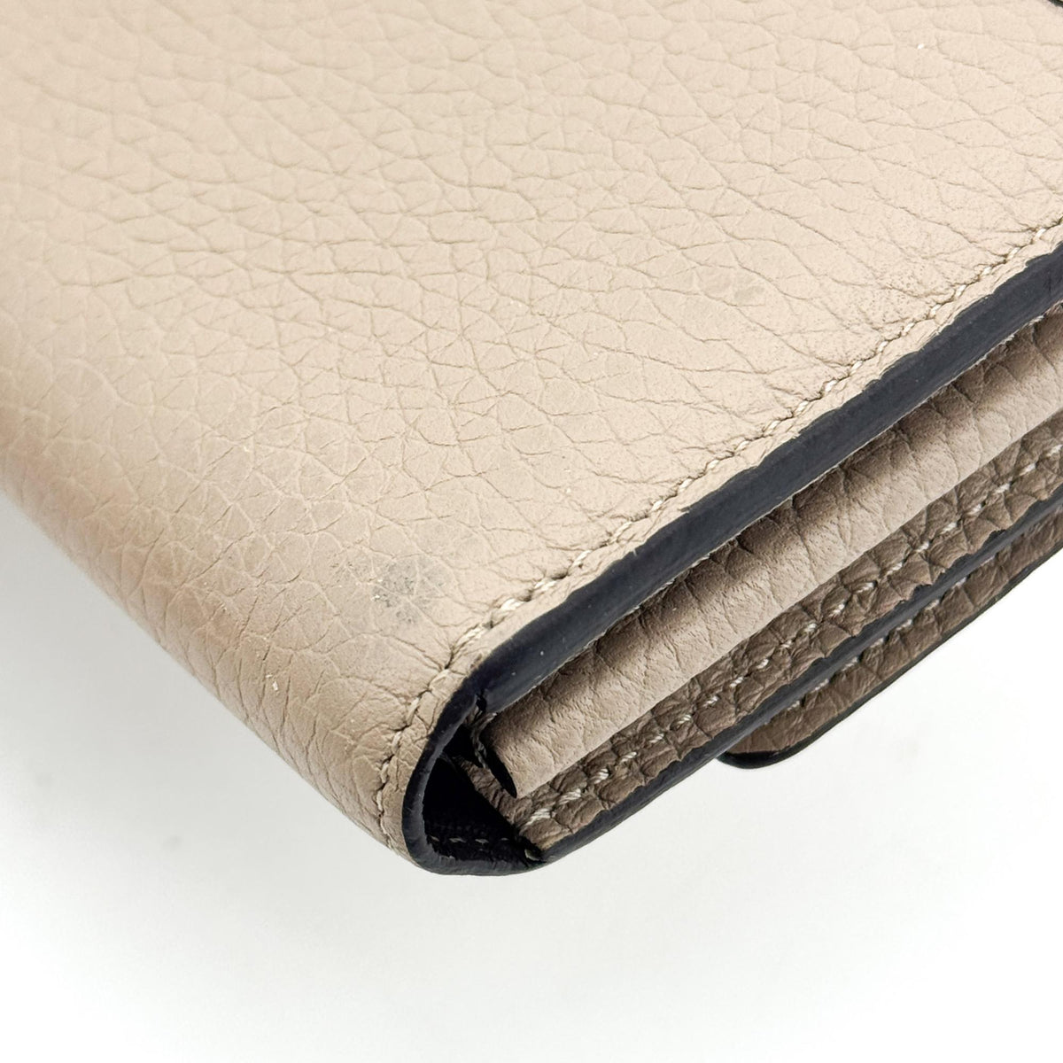 Louis Vuitton Capucines long wallet