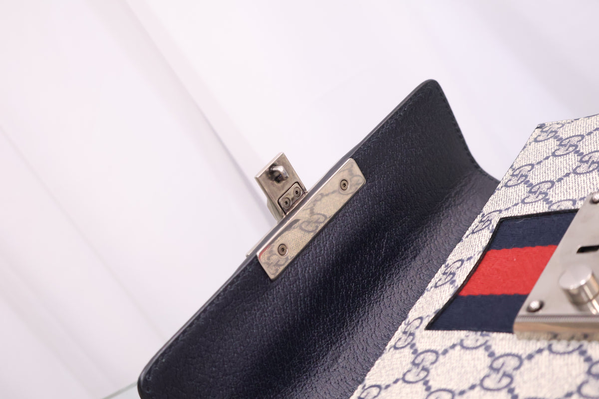 GG Supreme Padlock Small Chain Shoulder Bag 409487