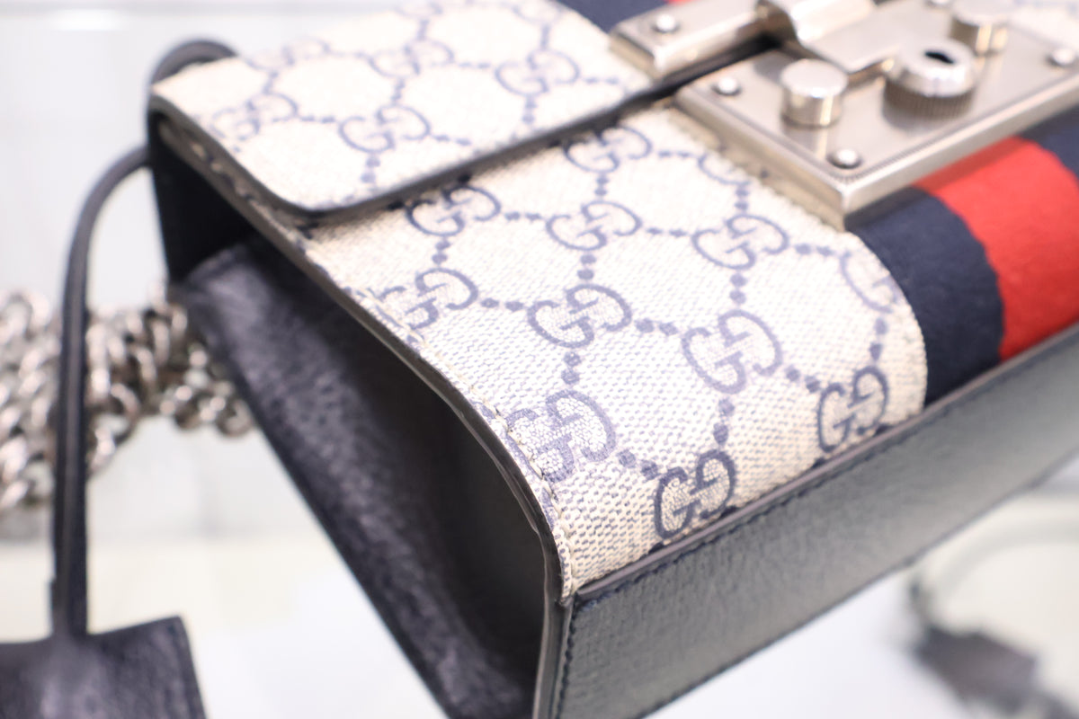 GG Supreme Padlock Small Chain Shoulder Bag 409487
