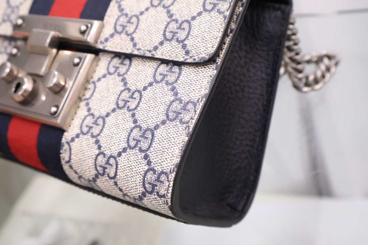 GG Supreme Padlock Small Chain Shoulder Bag 409487