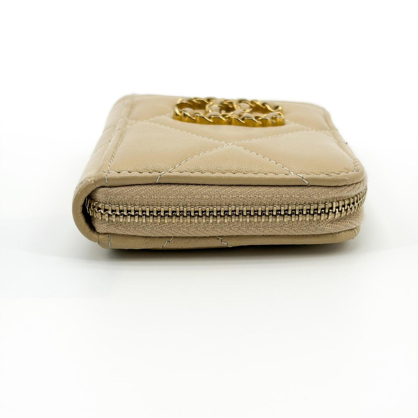 Chanel 19 Zipper Card Holder Lambskin Beige Gold Hardware