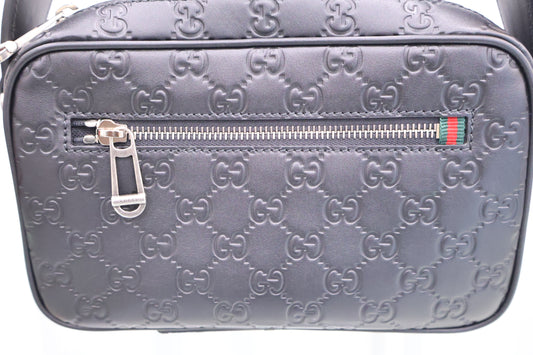 GG Emblem Small Black Crossbody Bag 850242