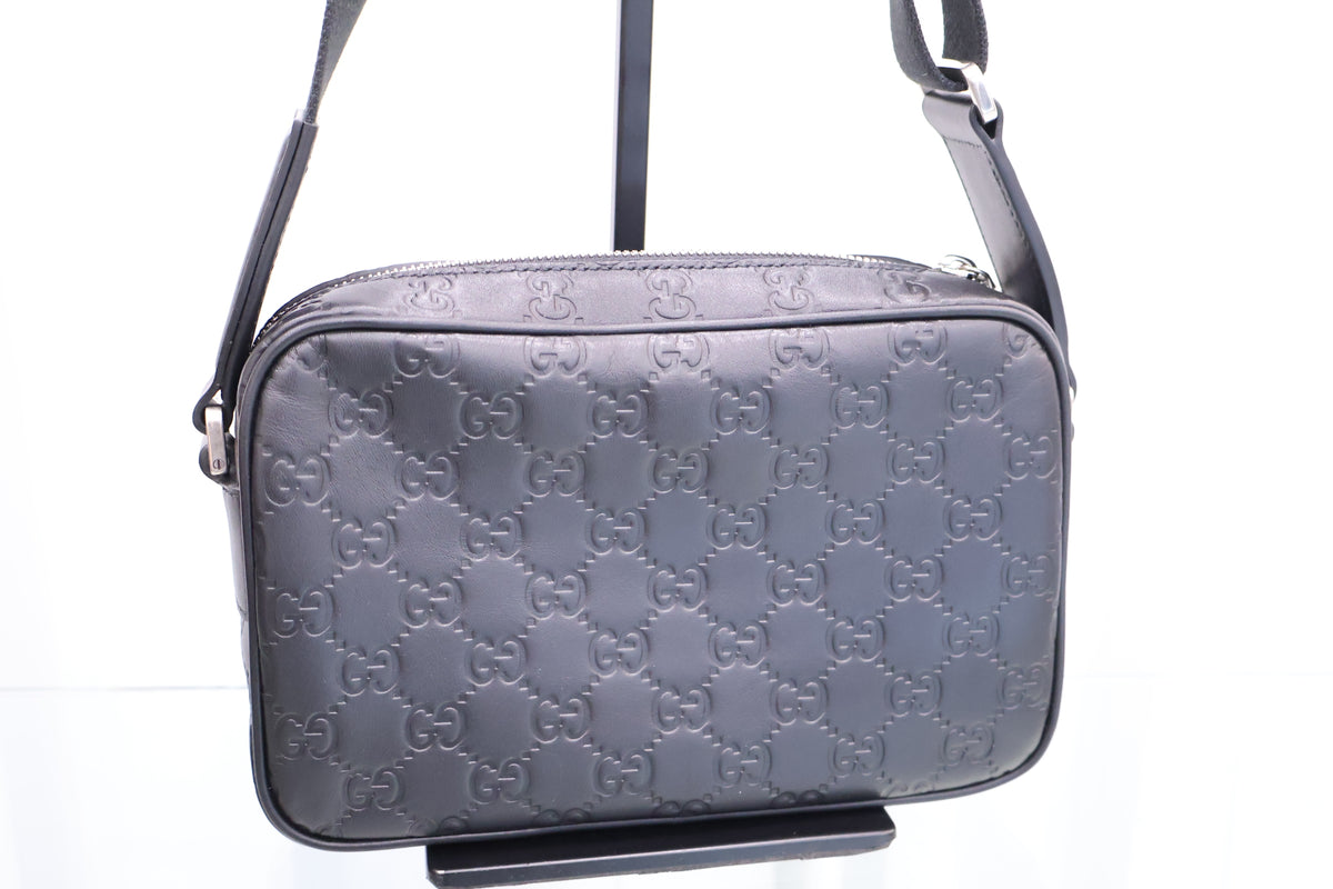 GG Emblem Small Black Crossbody Bag 850242