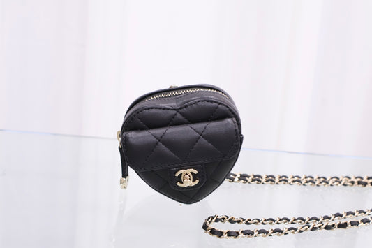 Heart necklace coin purse