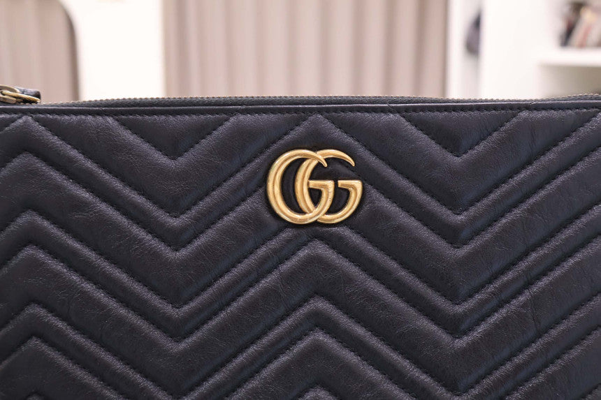 GG Marmont Leather Pouch Clutch Bag Black 525541