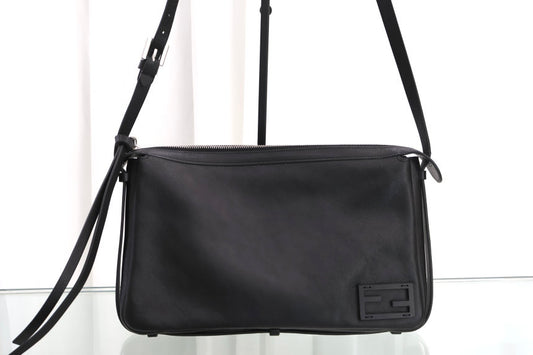 Simply Medium Shoulder Bag 8br829