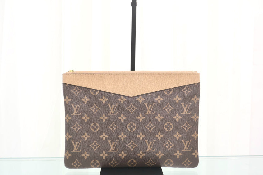 Monogram Daily Pouch Clutch Bag M64591
