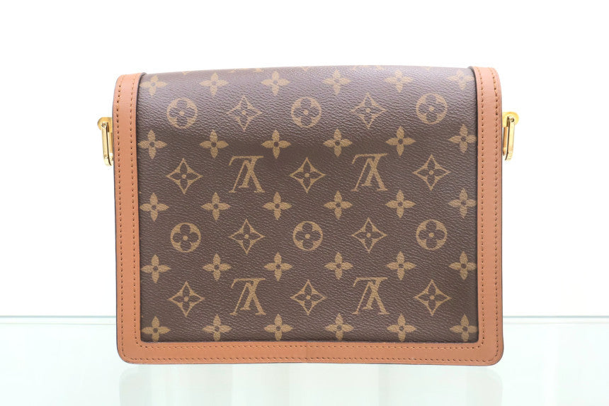 Dauphine MM Shoulder Bag m44391