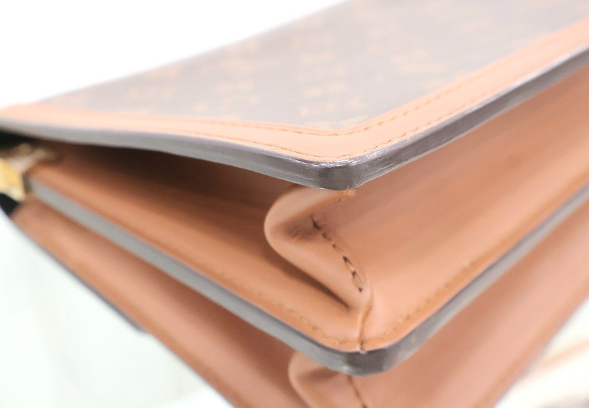Dauphine MM Shoulder Bag m44391