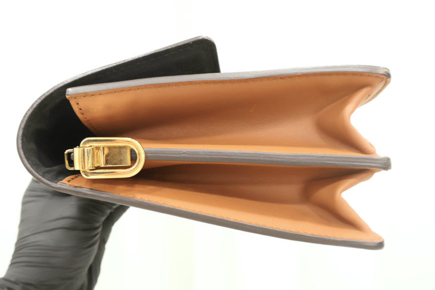 Dauphine MM Shoulder Bag m44391
