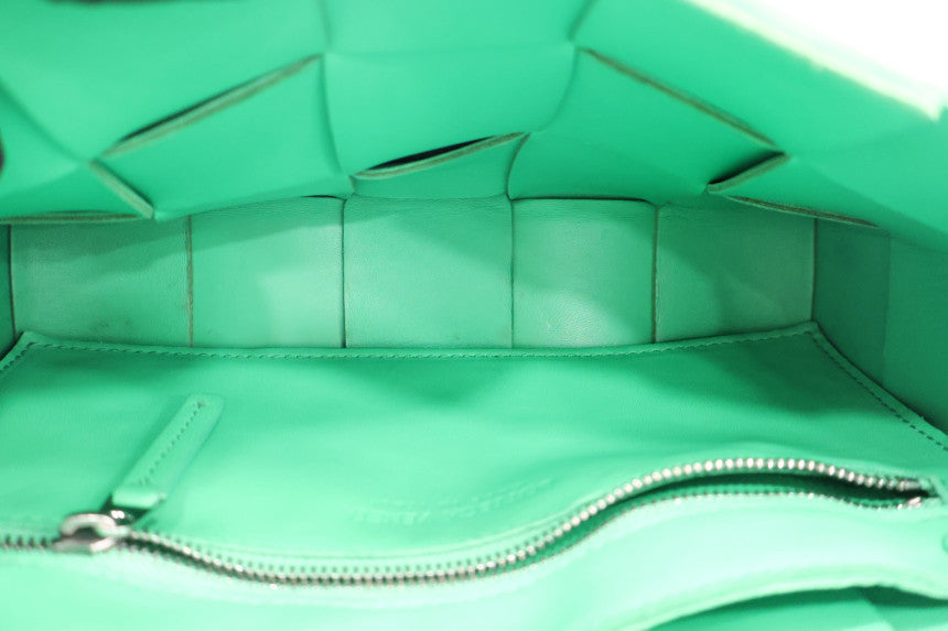 Cassette Crossbody Bag 578004