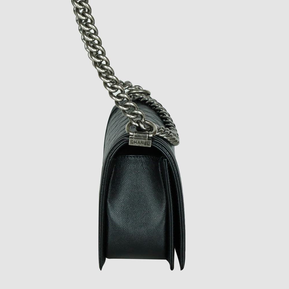 Medium Boy Caviar Flap Shoulder Bag Crossbody Bag A67086