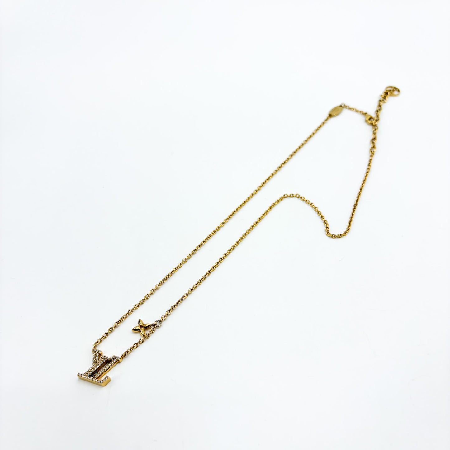Louis Vuitton Idylle Blossom LV Pendant Yellow Gold Diamond Necklace