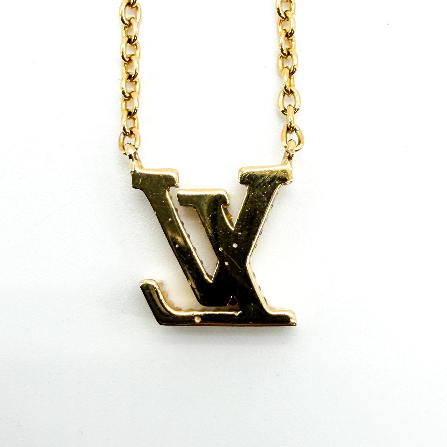 Louis Vuitton Idylle Blossom LV Pendant Yellow Gold Diamond Necklace