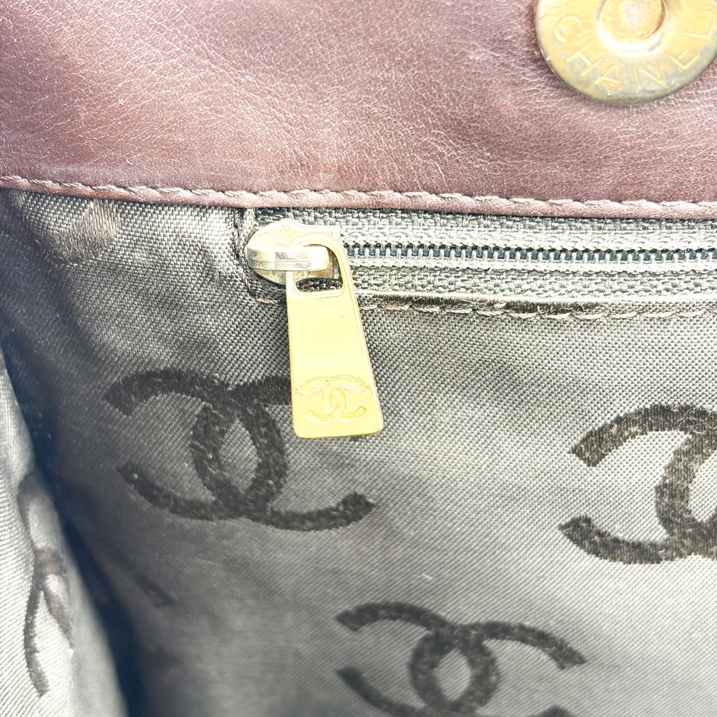 Chanel Chocolate Bar Chain Shoulder Bag Dark Brown Gold Hardware