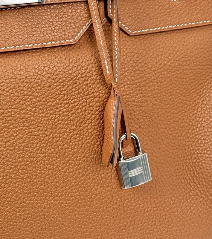 Hermès Birkin 40 Square with "O" Engraving