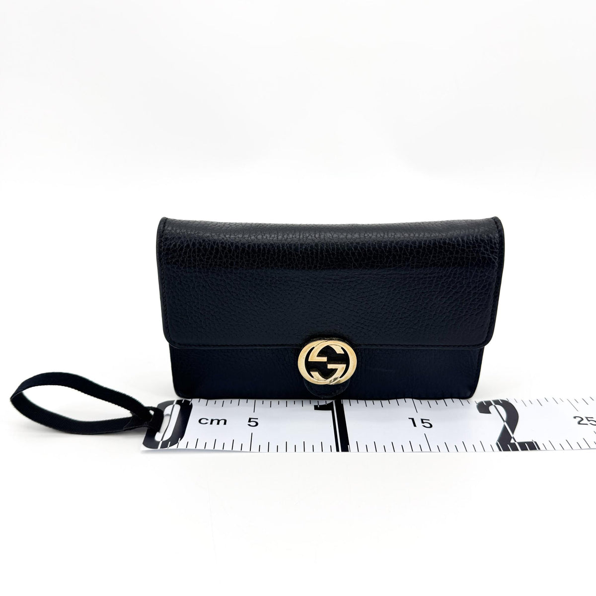 Gucci Interlocking G Dollar Calf Chain Crossbody Bag Black Gold Hardware