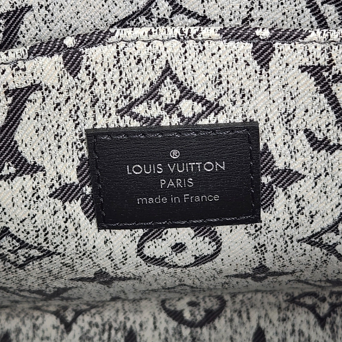 Louis Vuitton Denim On the Go Shoulder Bag MM
