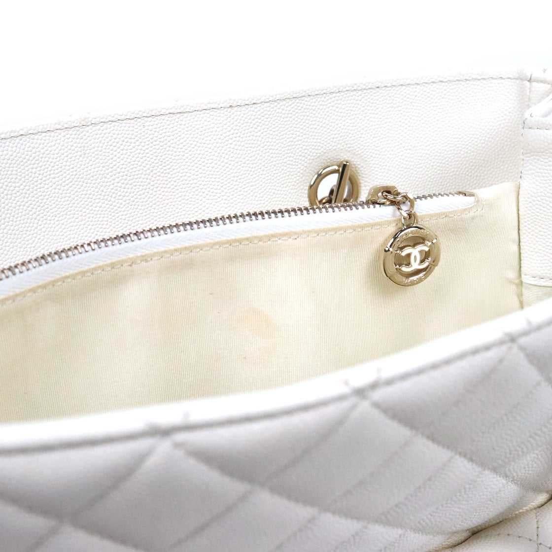 Chanel White Caviar Quilted CC Pocket Chain Shoulder Bag