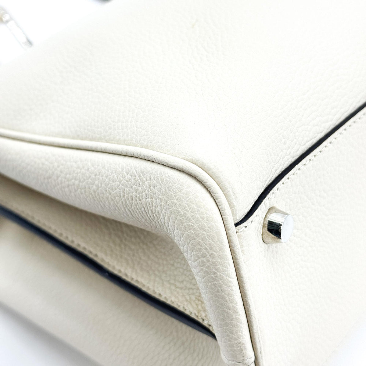 Gucci Zumi Small Top Handle Bag Ecru
