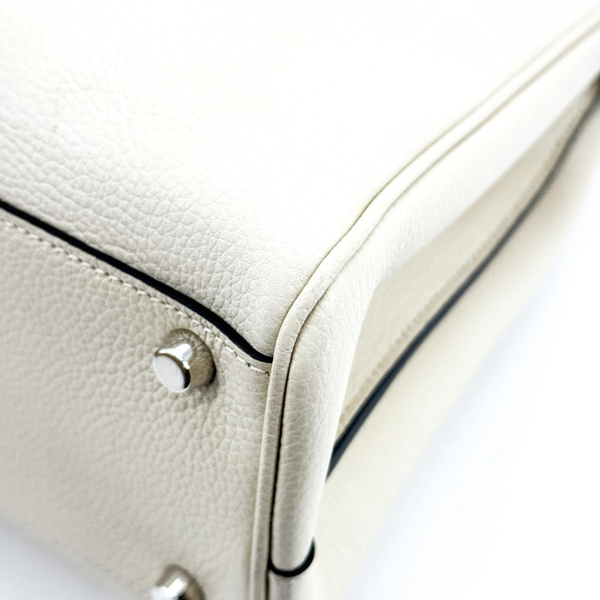 Gucci Zumi Small Top Handle Bag Ecru