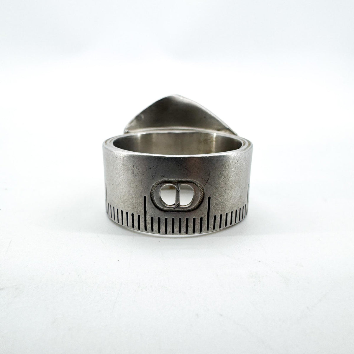 Dior vintage silver measuring tape star ring