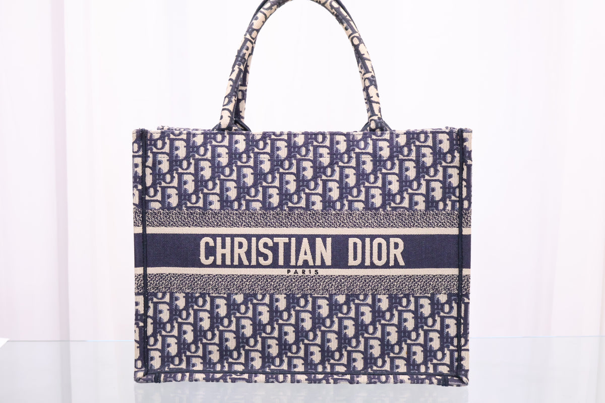 Oblique Medium Book Tote Bag M1296ZRIW M928