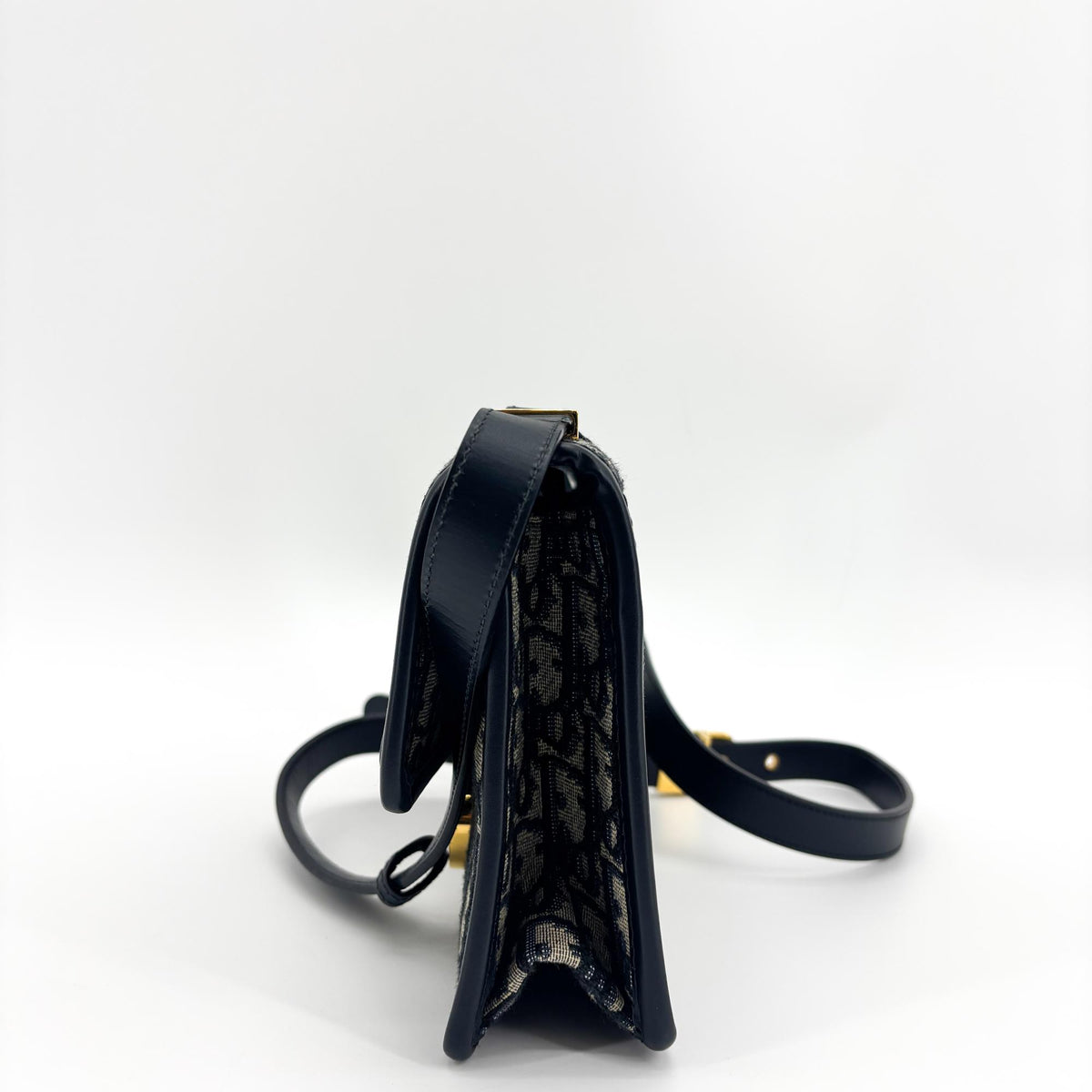 Dior 30 Montaigne Small Bag