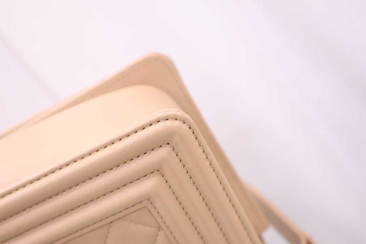 Boy Bag Medium Calfskin Beige Chain Shoulder Bag A67086