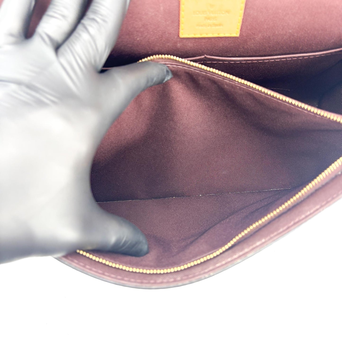 Louis Vuitton Cluny MM Monogram