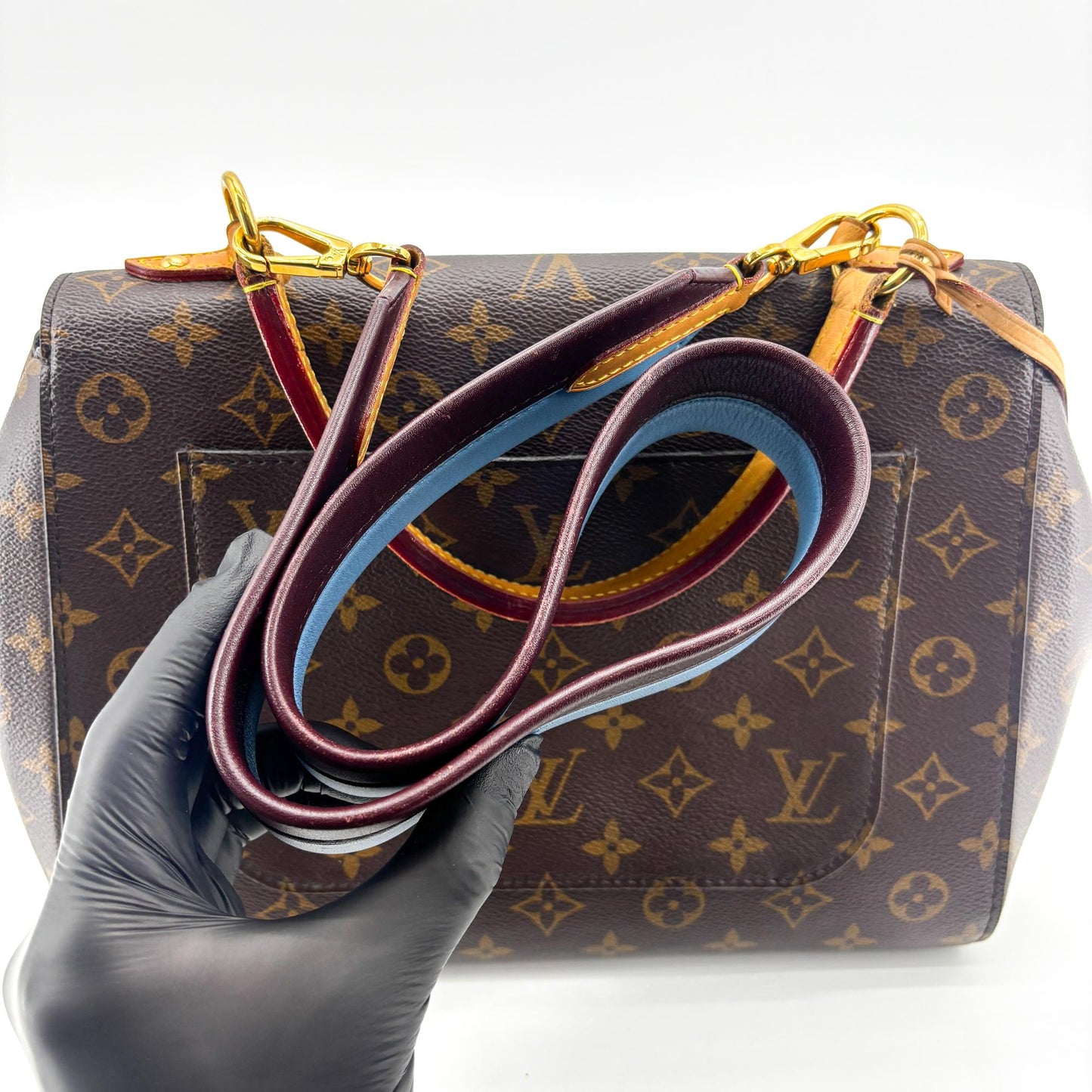 Louis Vuitton Cluny MM Monogram