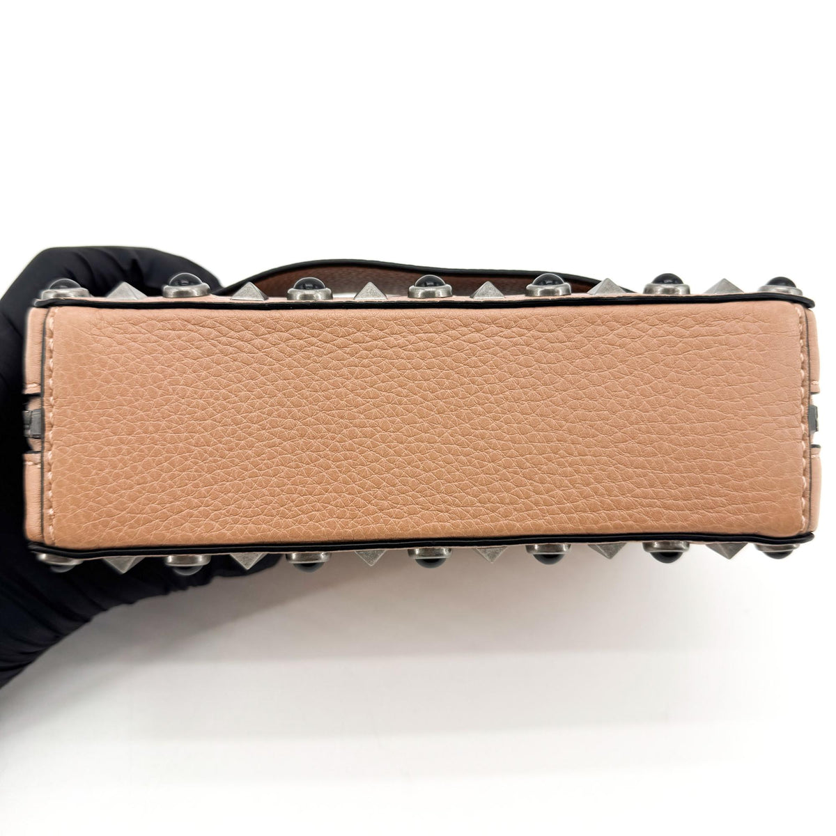 Valentino Garavani Rockstud Roll Ring Camera Bag Beige