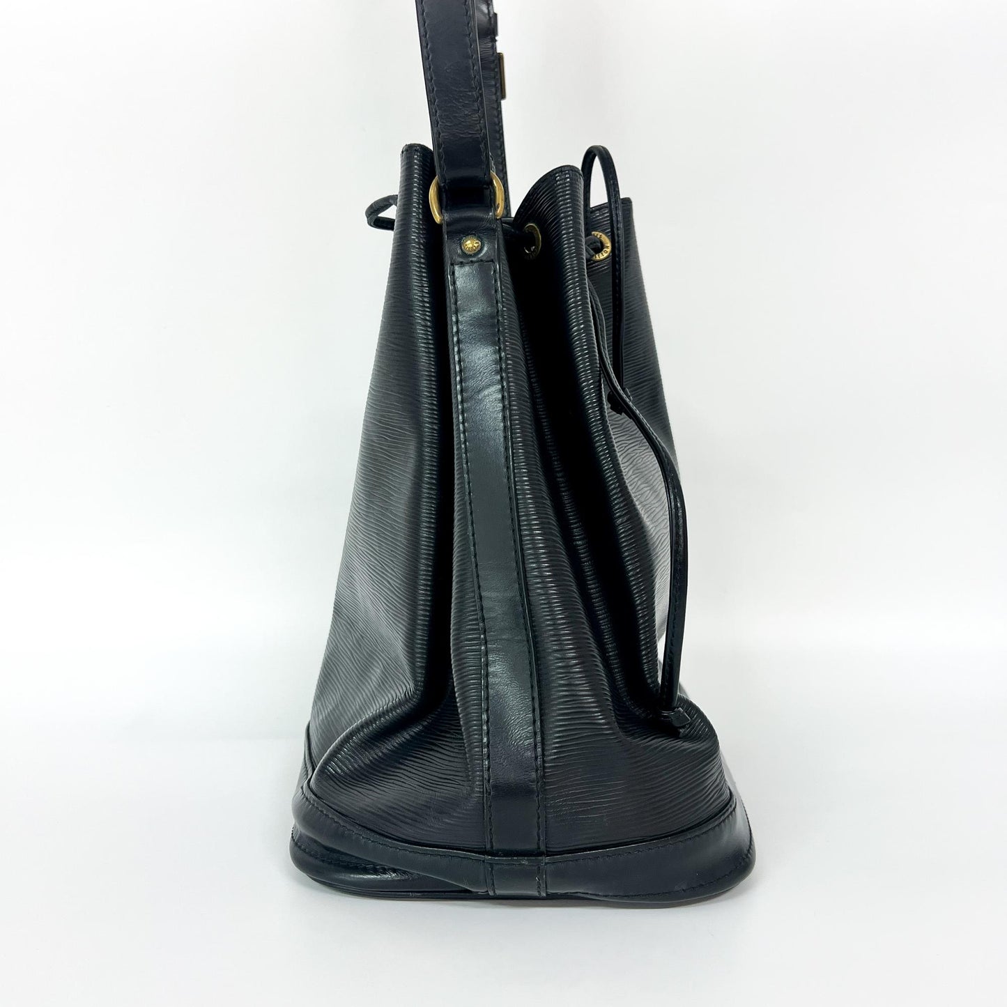 Louis Vuitton Epi Noé Black
