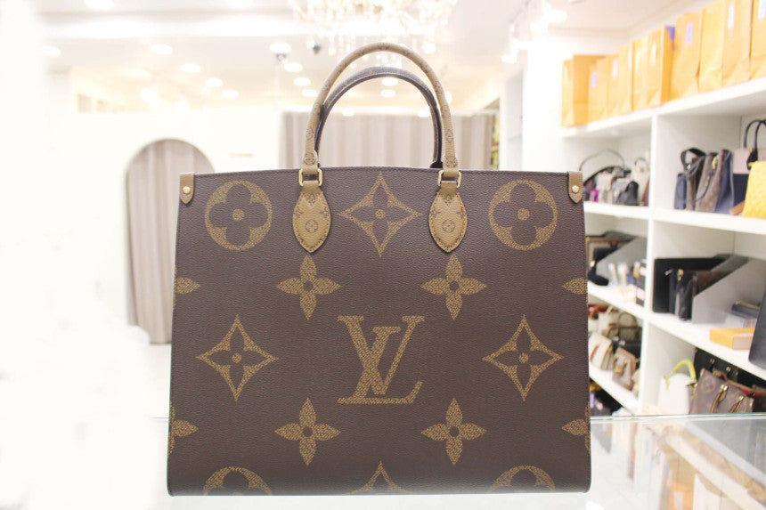 Monogram On The Go GM Tote Shoulder Bag M45320