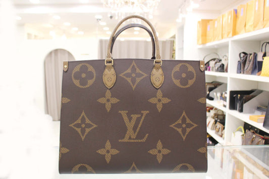 Monogram On The Go GM Tote Shoulder Bag M45320